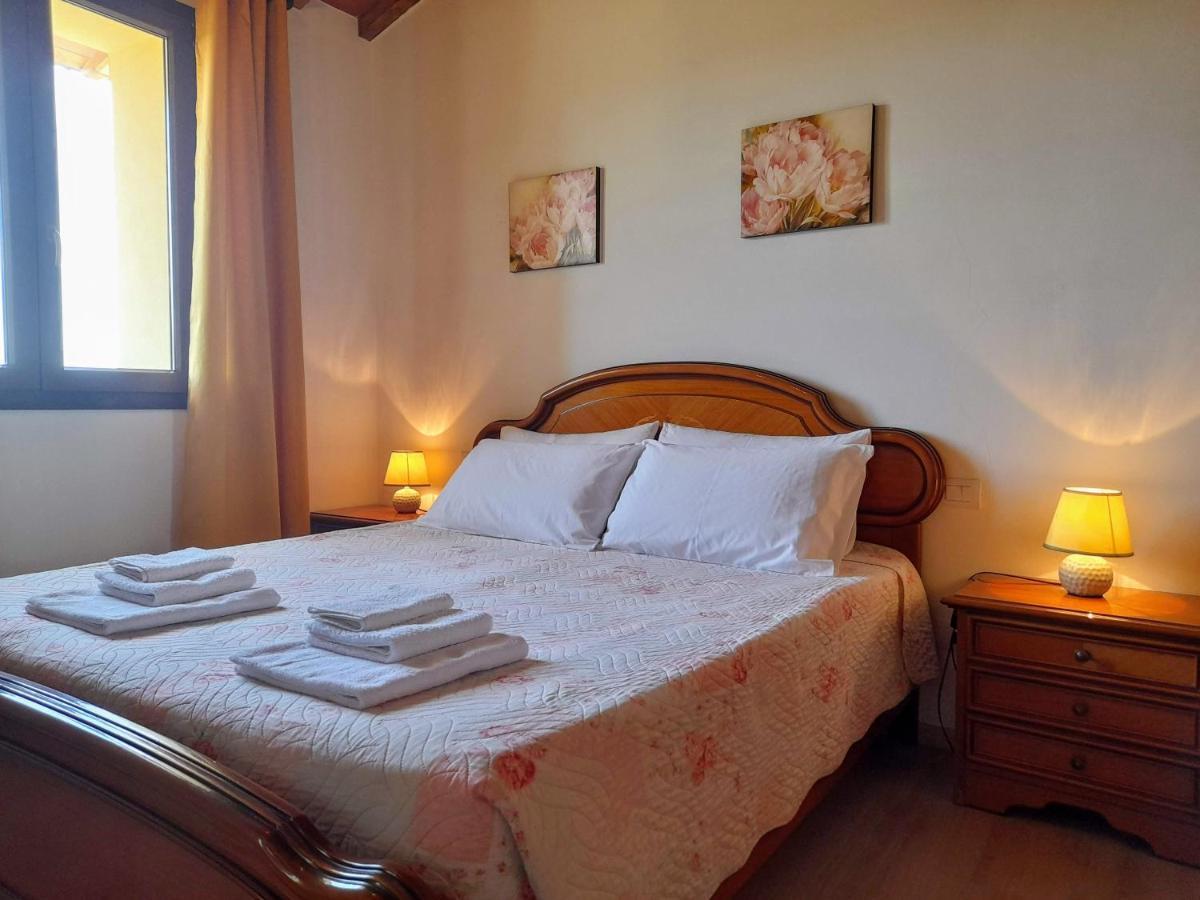 Casa Giulia Villa เรกเจลโล ภายนอก รูปภาพ